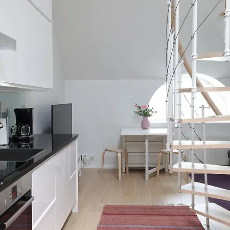 2ndhomes Stunning 35m2 Studio Penthouse With Sauna & Balcony